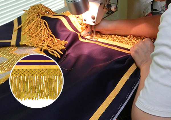 フレンジ・モールの縫製